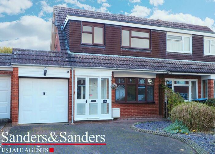 3 Bedroom Semi-Detached House For Sale In Alne Bank Road, Alcester, B49