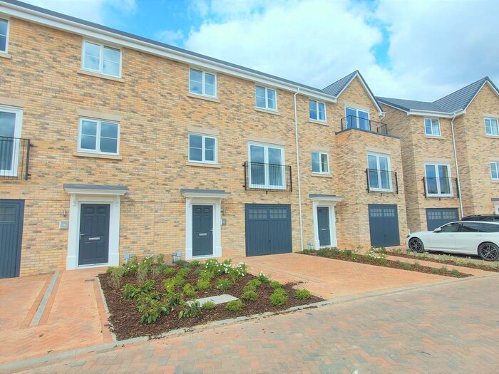 4 Bedroom Property To Rent In Peckston Place, Bury St. Edmunds, IP33
