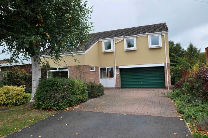 4 Bedroom Detached House To Rent In Avon Close, Malvern, WR14