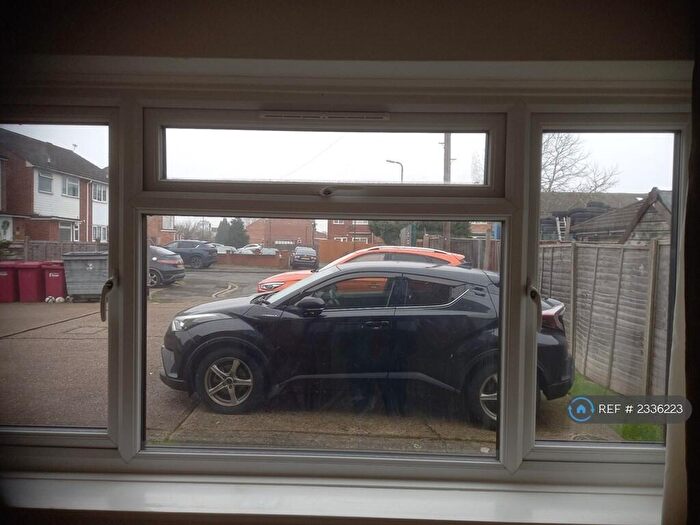 1 Bedroom Maisonette To Rent In Lorne Close, Slough, SL1