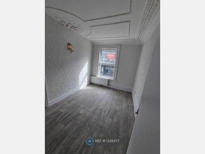 1 Bedroom Flat To Rent In Northumberland Park, London, N17