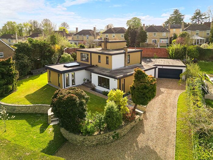 4 Bedroom Detached House For Sale In Milford Manor Gardens, Salisbury, SP1