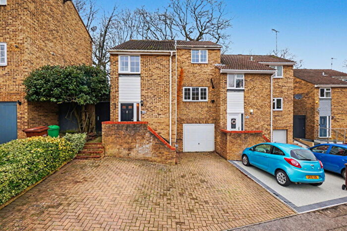 4 Bedroom Semi-Detached House For Sale In Parker Close, Parkwood, Gillingham, ME8