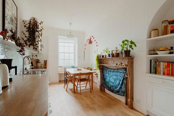 2 Bedroom Apartment For Sale In The Glebe, Thorverton, EX5