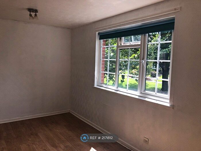 Studio To Rent In Butterfield Close, Crawcrook, NE40