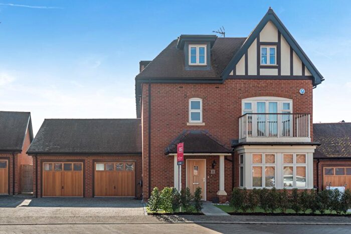 6 Bedroom Detached House For Sale In Taplow Riverside, Maidenhead, SL6