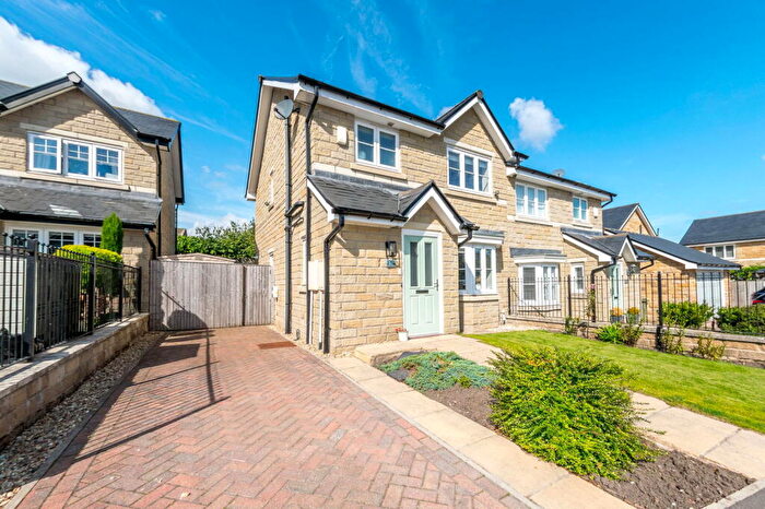3 Bedroom Semi-Detached House For Sale In Boshaw View, Hade Edge, Holmfirth, HD9
