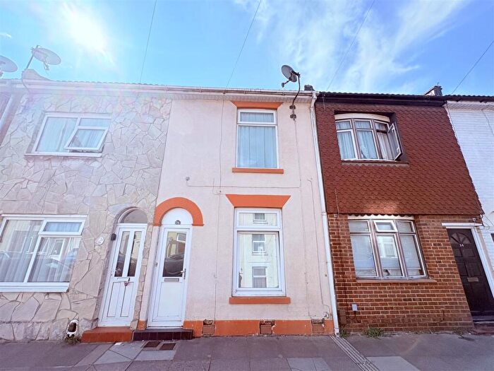 3 Bedroom Terraced House For Sale In Hampshire Street, Portsmouth, PO1