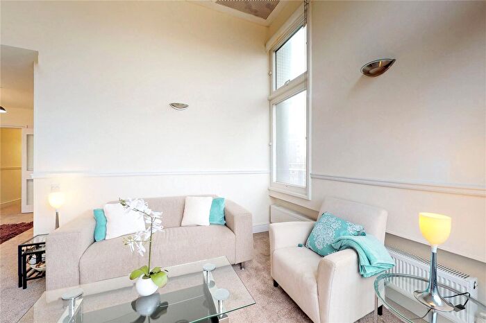 2 Bedroom Flat To Rent In The Water Gardens, London, W2