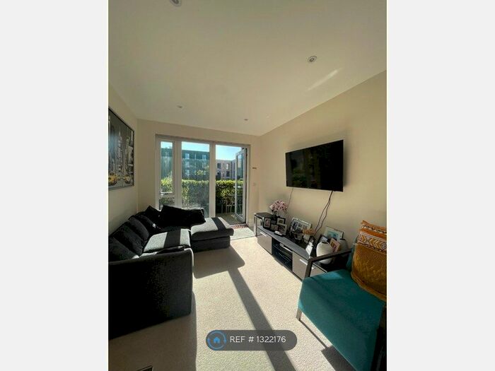 1 Bedroom Flat To Rent In Colindale, London, NW9