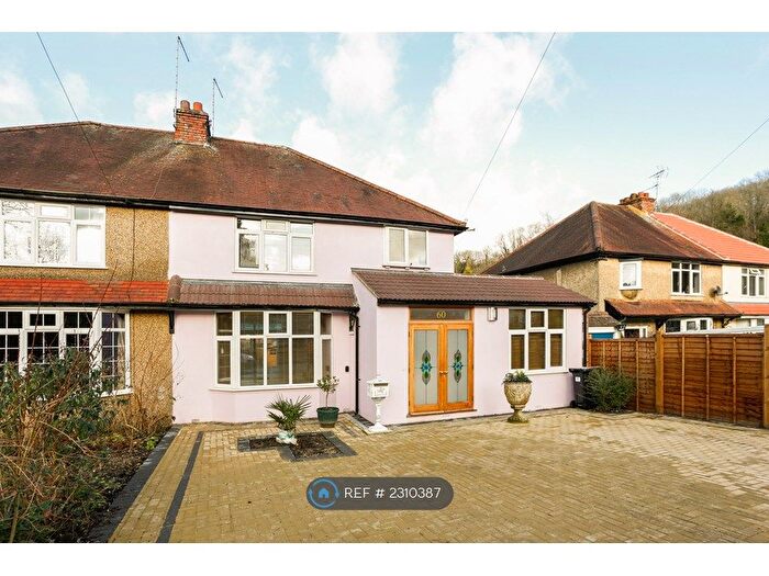 4 Bedroom Semi-Detached House To Rent In Crescent Road, Caterham, CR3
