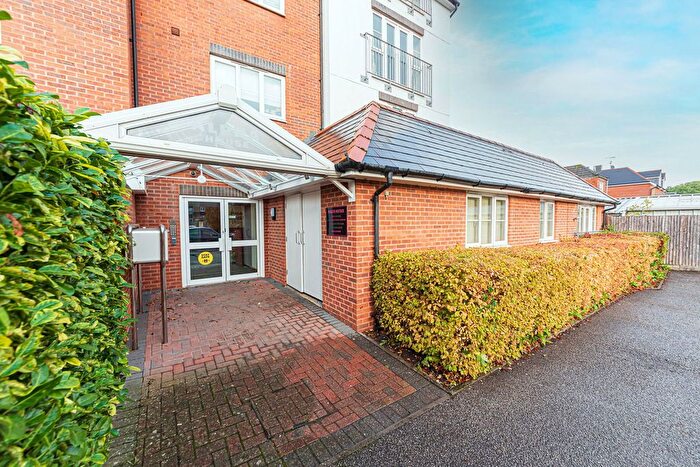 1 Bedroom Flat To Rent In Alpha House, Napier Road, Crowthorne, Berkshire, RG45