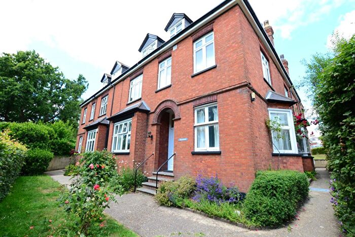 1 Bedroom Flat To Rent In Rosemead, Speldhurst Road, Tunbridge Wells, Kent, TN4