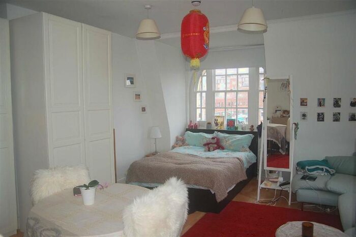 Studio To Rent In Finchley Road, South Hampstead, London NW3