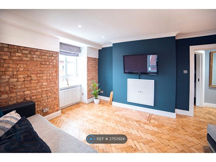 4 Bedroom Flat To Rent In Nelsons Row, London, SW4