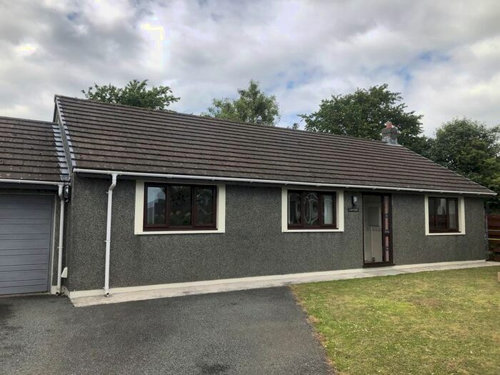 3 Bedroom Bungalow To Rent In Fairbush Close, Crundale, Haverfordwest, SA62