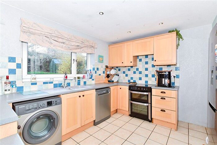 3 Bedroom Detached House For Sale In The Cherries, Maidstone, Kent, ME16