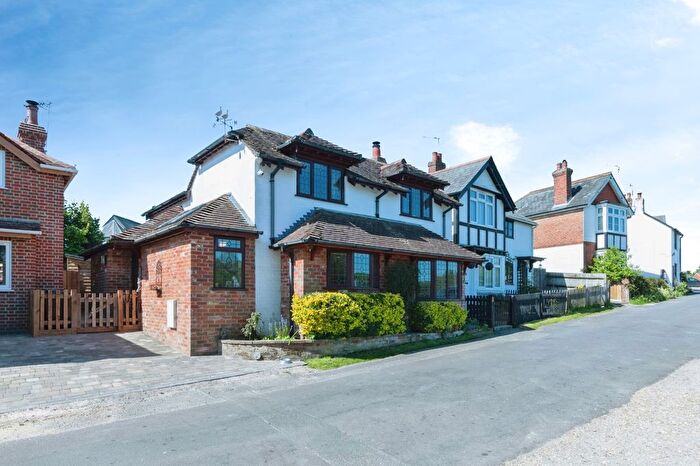 3 Bedroom Detached House For Sale In Race Course View, Lyndhurst, Hampshire, SO43