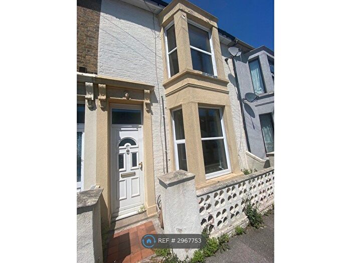 3 Bedroom Terraced House To Rent In Alma Road, Sheerness, ME12