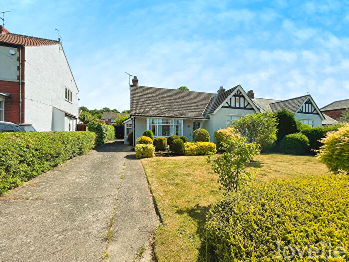 3 Bedroom Bungalow For Sale In Lea Road, Gainsborough, DN21