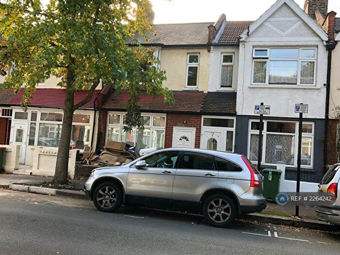 3 Bedroom Terraced House To Rent In Pulleyns Avenue, London, E6