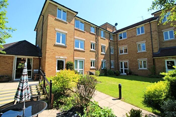 2 Bedroom Property For Sale In Hampton Lodge, Cavendish Road, Sutton, SM2