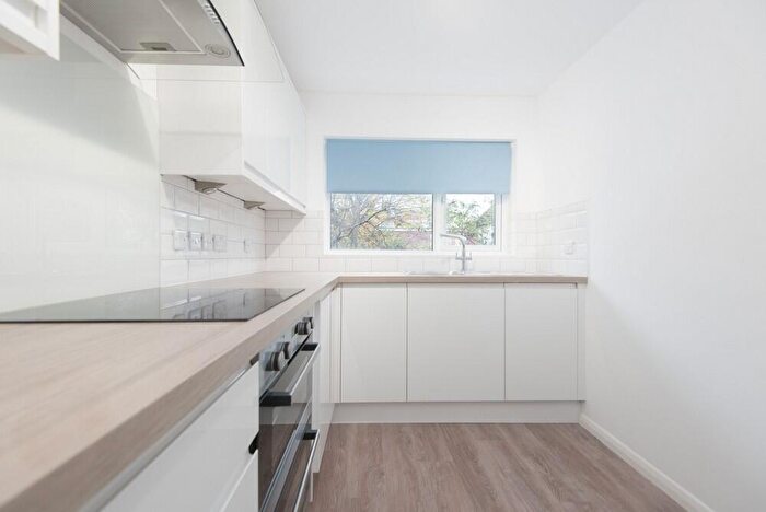 2 Bedroom Flat To Rent In Belle Vue Court, - Preston Park Avenue, Brighton, East Sussex, BN1