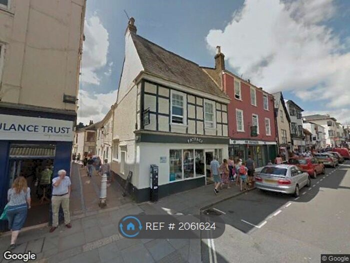 2 Bedroom Flat To Rent In Fore Street, Totnes, TQ9