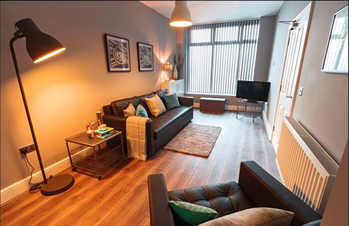6 Bedroom Terraced House To Rent In Kensington, Liverpool, L7