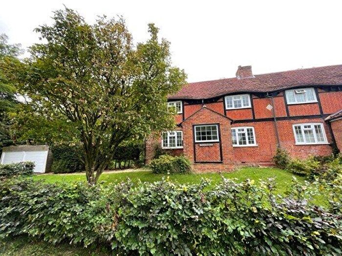 House To Rent In Nutley, Basingstoke, Hampshire, RG25