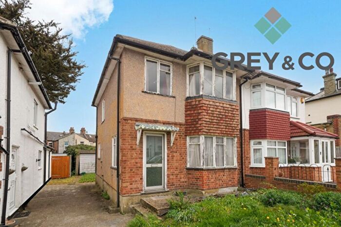 2 Bedroom Semi Detached House For Sale In Wembley, Middlesex, HA0