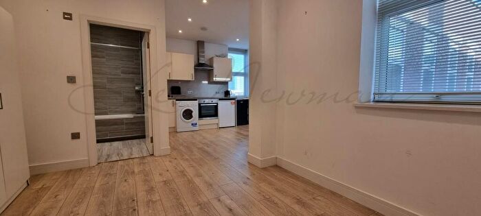 Studio To Rent In Market Place, Basingstoke, RG21