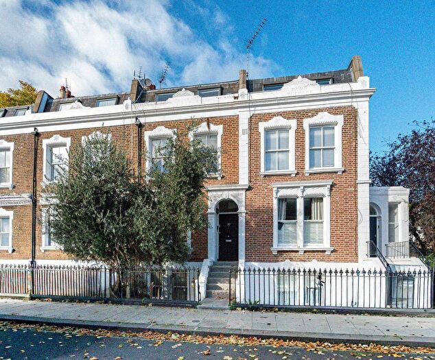 1 Bedroom Flat To Rent In Moore Park Road, Moore Park Estate, London, SW6