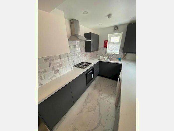 4 Bedroom End Terrace House To Rent In Letty Street, Cathays, Cardiff, CF24
