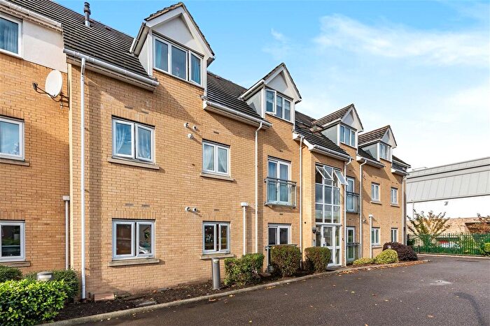 2 Bedroom Flat To Rent In Grenfell Avenue, Hornchurch, RM12