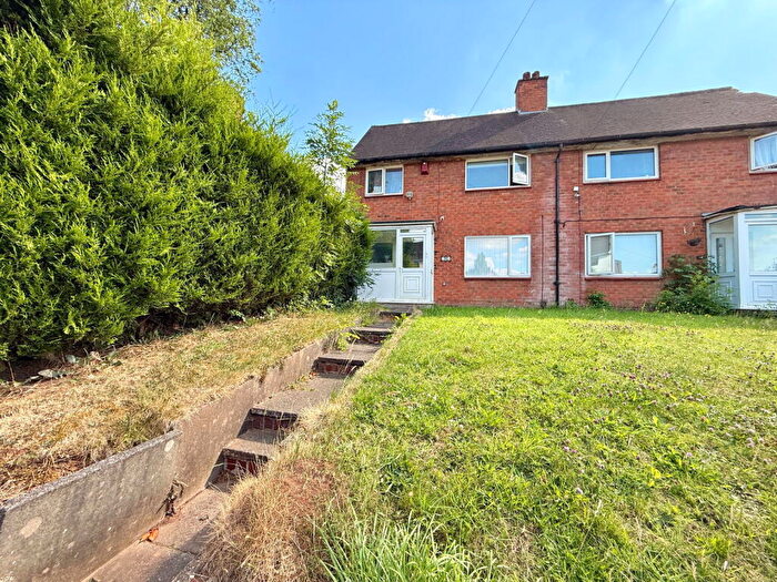 3 Bedroom Semi-Detached House For Sale In Glenavon Road, Maypole, B14