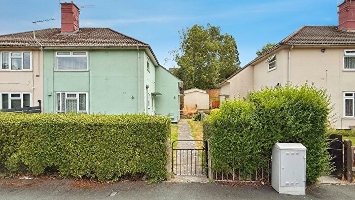 1 Bedroom Flat For Sale In Sturminster Close, Stockwood, Bristol, BS14