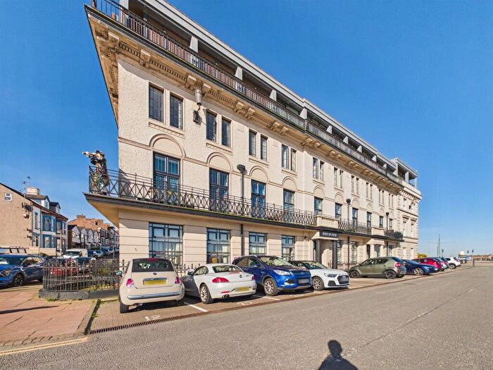 2 Bedroom Penthouse To Rent In Pier House, Tower Promenade New Brighton, CH45