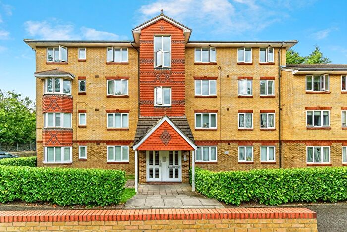 1 Bedroom Flat For Sale In Muggeridge Close, South Croydon, CR2