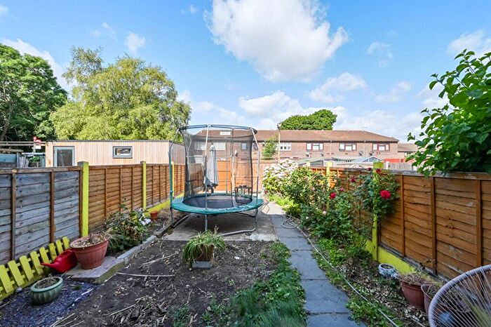 3 Bedroom Terraced House To Rent In Beckton, Beckton, London, E6