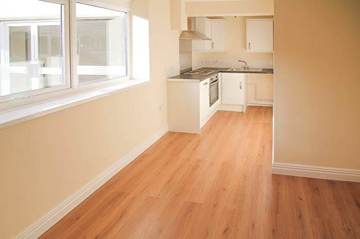 1 Bedroom Apartment To Rent In Berkeley Court, Cheltenham, GL52