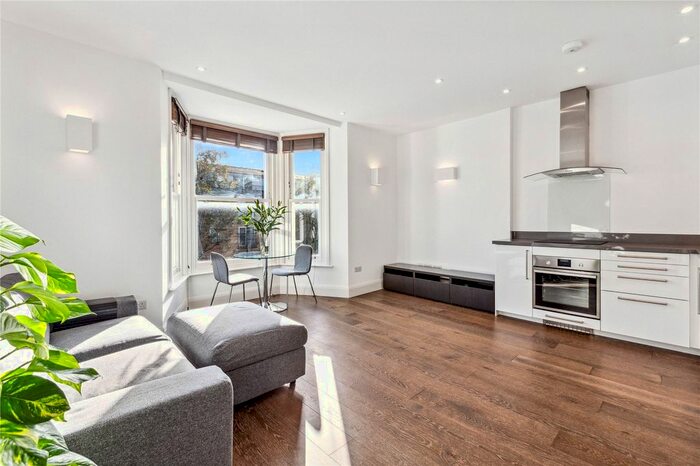 1 Bedroom Flat To Rent In Chiswick High Road, Bedford Park, W4