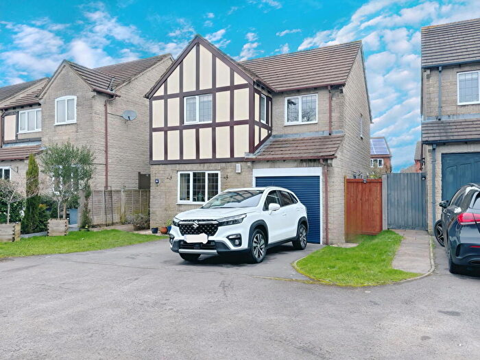 4 Bedroom Detached House For Sale In Brackendene, Bradley Stoke, Bristol, BS32