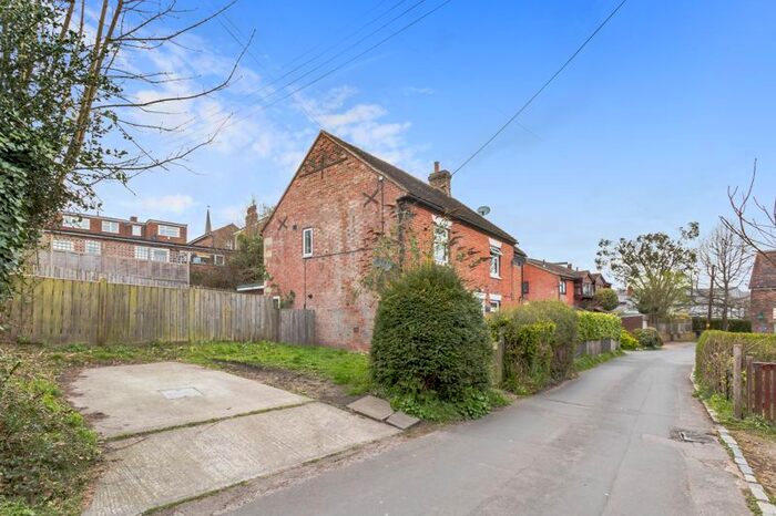 2 Bedroom Semi-Detached House To Rent In Lower Road, Forest Row, RH18