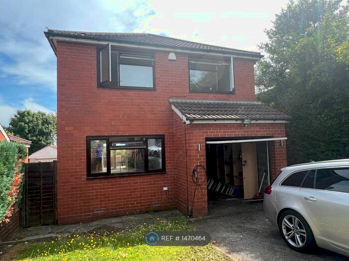 4 Bedroom Detached House To Rent In The View, Alwoodley, Leeds, LS17