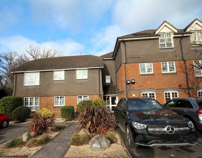 2 Bedroom Flat To Rent In Colham Road, Uxbridge, UB8