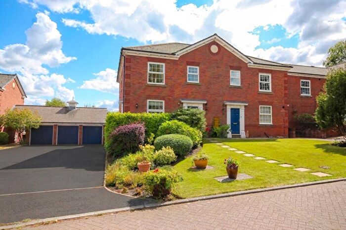 3 Bedroom Semi-Detached House For Sale In The Courtyard, Gorstage, CW8