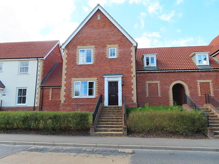 3 Bedroom Semi-Detached House To Rent In Ammonite Drive, Needham Market, Ipswich, IP6