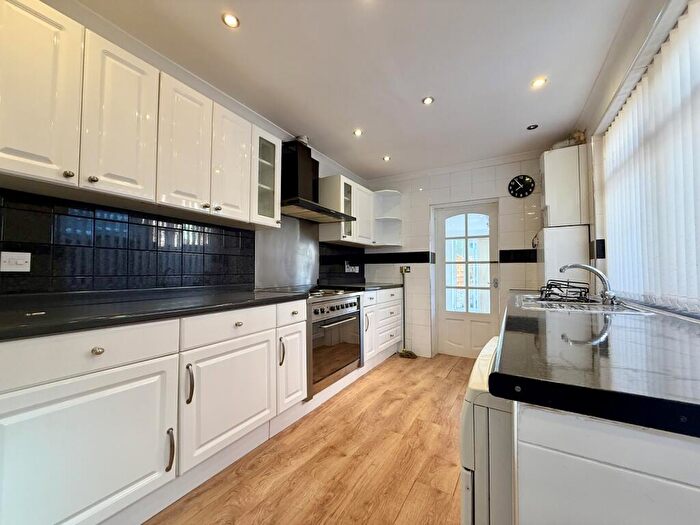 3 Bedroom Terraced House To Rent In New Cut Lane, Southport, Merseyside., PR8