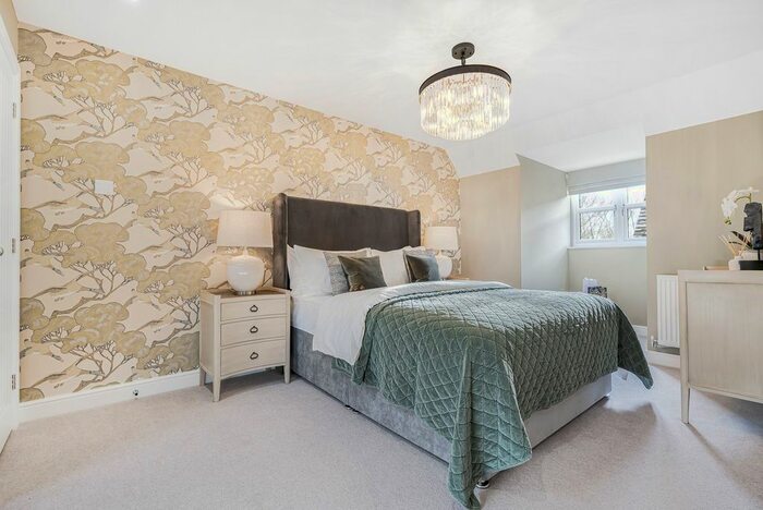 5 Bedroom Detached House For Sale In Abbey Green, Eynsham, OX29